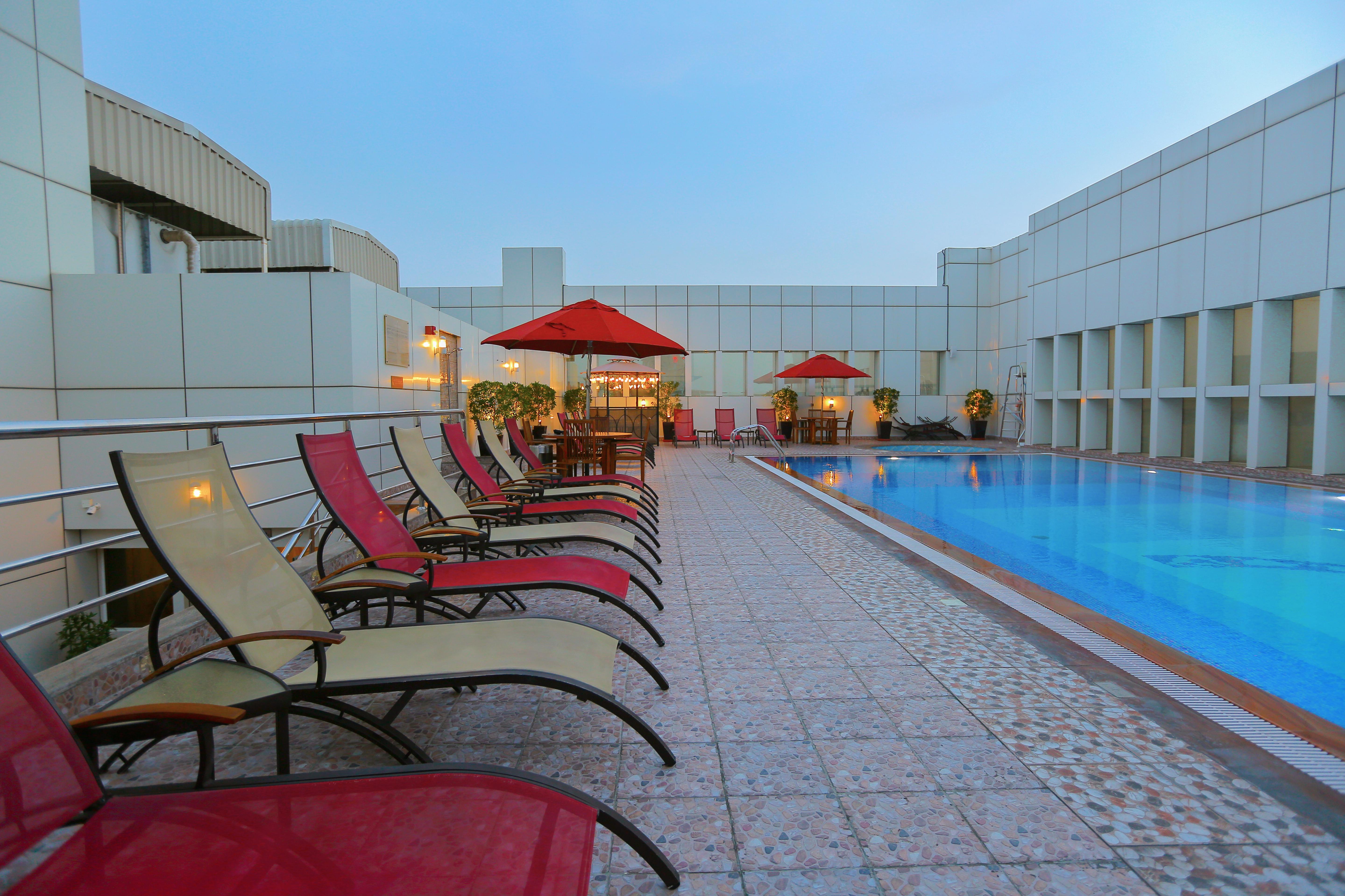 Ivory Grand Hotel Apartments Dubai Exterior photo